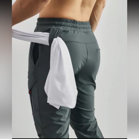 M's Stay Cool High Rib Cargo Jogger Athletic Pants - Picture 2 of 4